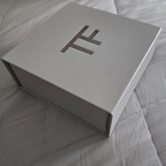 (SOLD)LAST MARKDOWN Tom Ford Ebene Fume 50ml - Picture 10 of 13